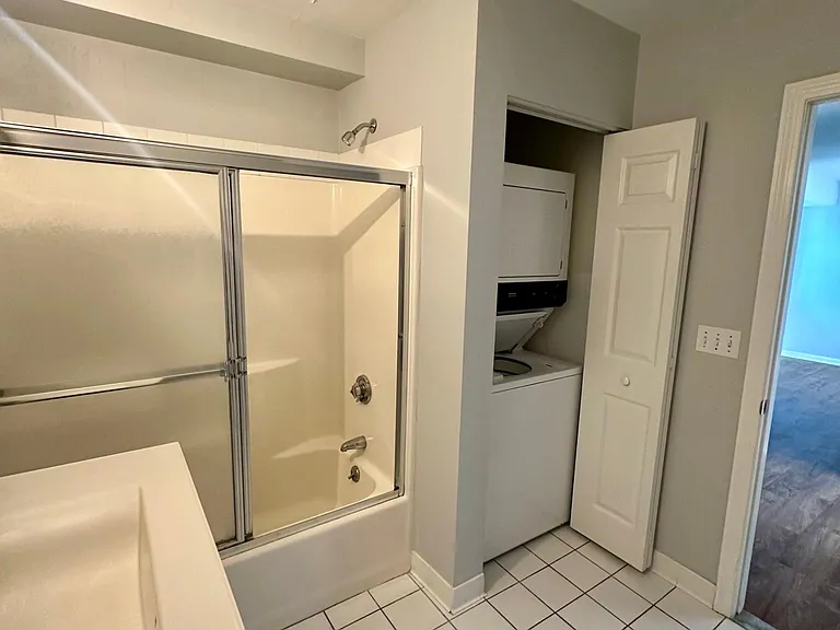 204 Cherry St #5 — Photo 11
