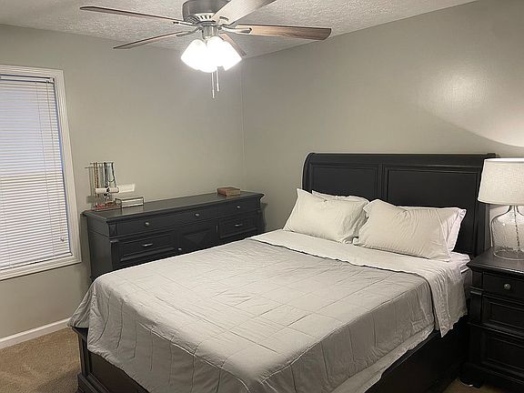 3rd image of 238 Rebecca Ln