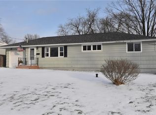 104 Midwood Dr, Liverpool, NY 13088