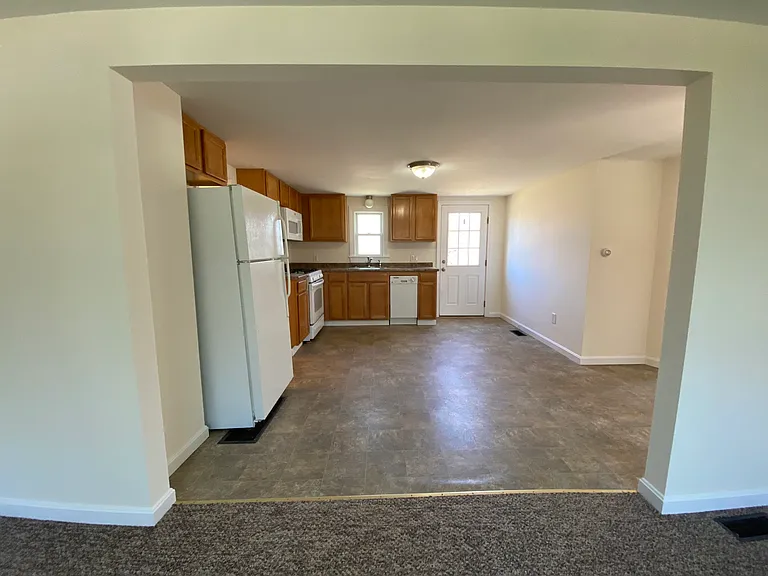 5 Dora Dr — Photo 8