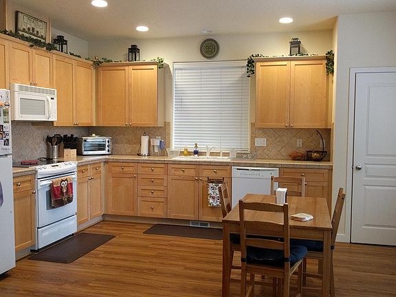 Kitchen and dining room