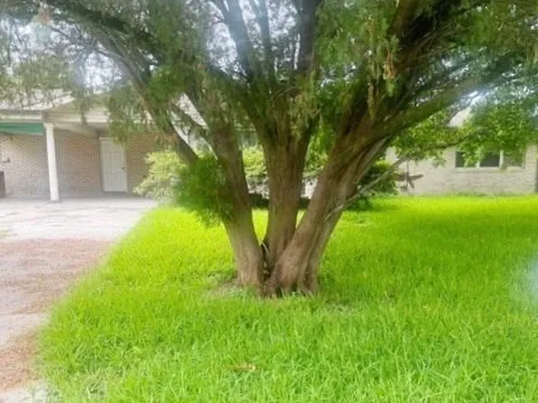 125 Tinsley Dr, Belle Chasse, LA 70037