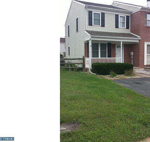 1st image of 415 Woodmill Ct