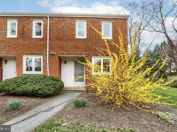 15 Dogwood Ln, Mountville, PA 17554