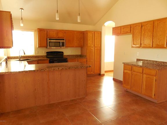 5th image of 18205 N 86th Ln