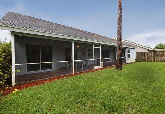 Home For Sale In Meadowland Cove