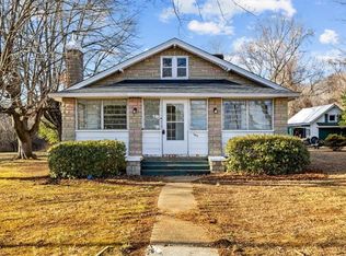 7511 Greenlawn Dr, Summerfield, NC 27358