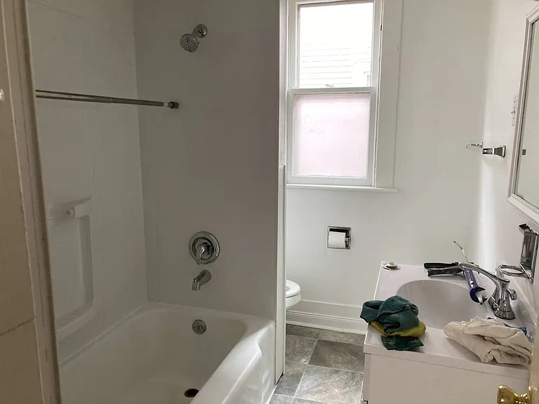 418 Division St #1 — Photo 11