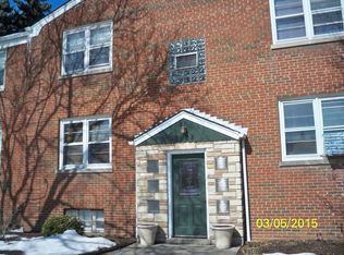 8624 31st St #2E, Brookfield, IL 60513