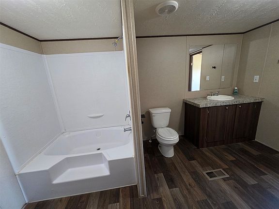 3rd image of 220 Private Road 5177 Rd #5177