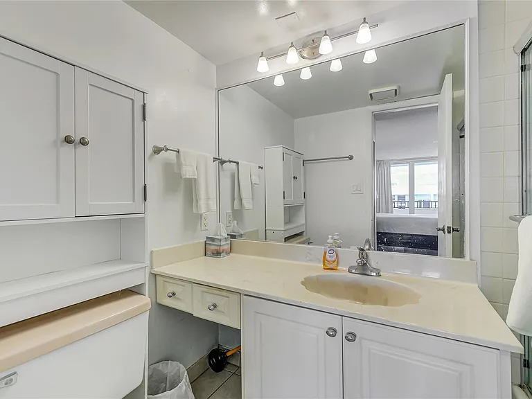 525 N Ocean Blvd #1916 — Photo 32