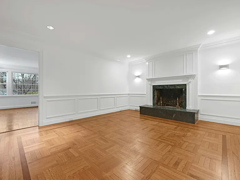 195 Elm Rd — Photo 36