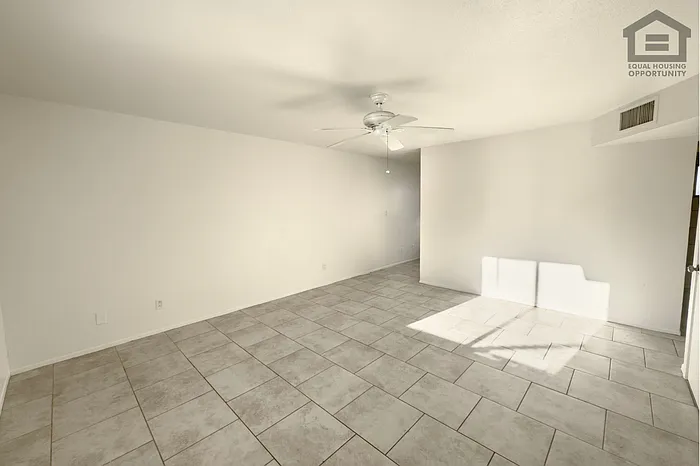 308 E Vogel Ave #4 — Photo 16