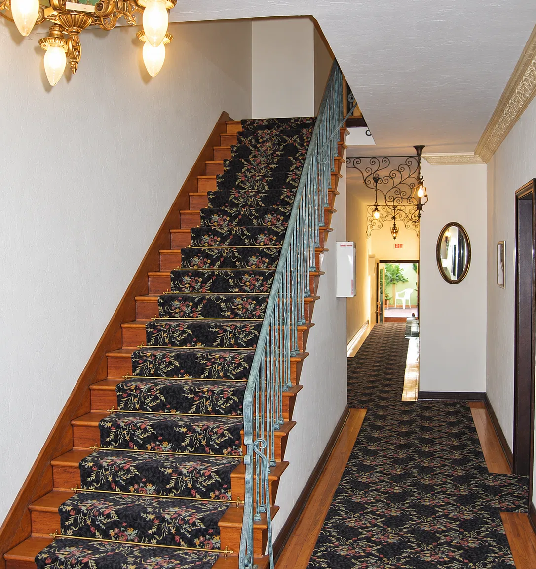 1 bed, 1000 sqft, $3,195 — Photo 3