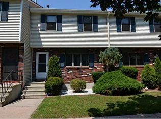28 Brookside Vlg, Enfield, CT 06082