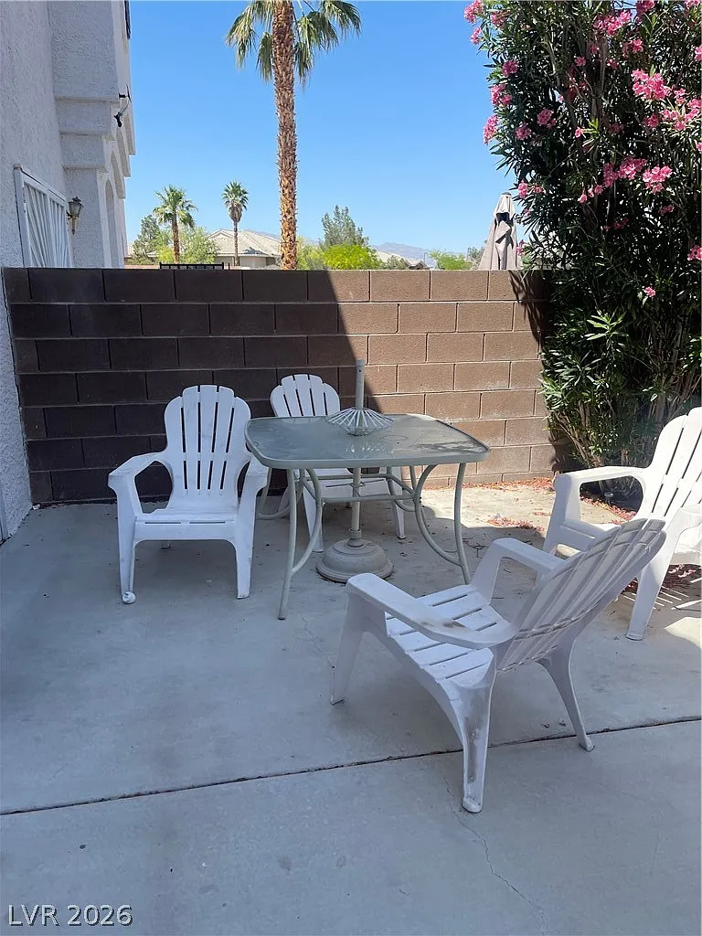 3 bed, 2.5 bath, 1534 sqft, $1,850 — Photo 2