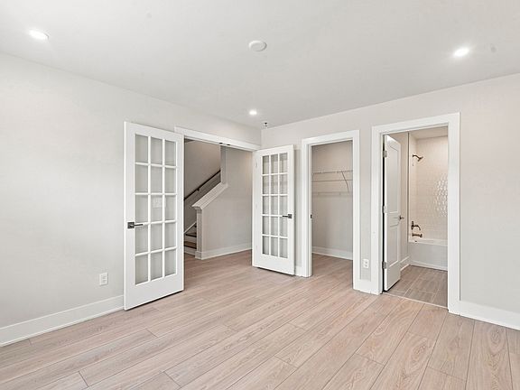 4th image of 4116 Indiana Ave