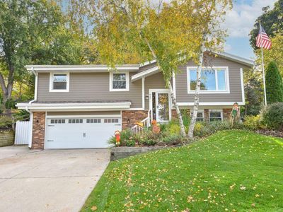 617 Coventry LANE, Hartland, WI, 53029