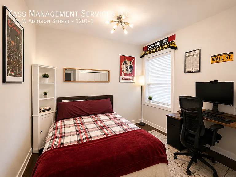 1201 W Addison St #1 — Photo 7