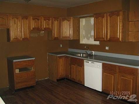 2nd image of 22098 Inkster Rd
