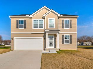 54470 Heron Cir, Chesterfield, MI 48047