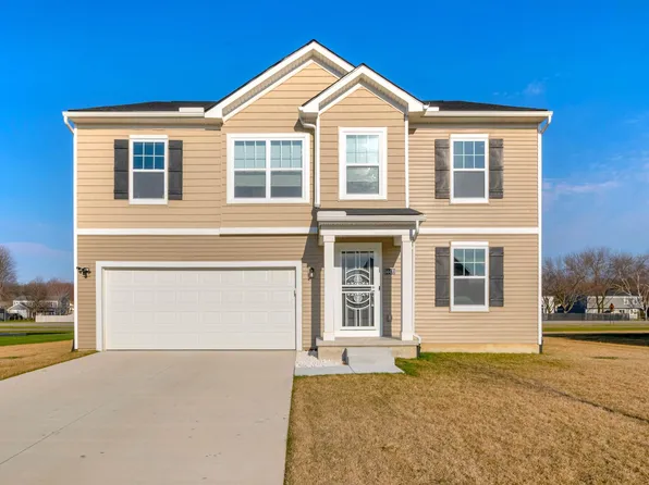 54470 Heron Cir, Chesterfield, MI 48047