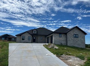 1281 W Sage Ct, Springfield, MO 65810