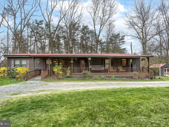 9 Mundorff Ln, Duncannon, PA 17020