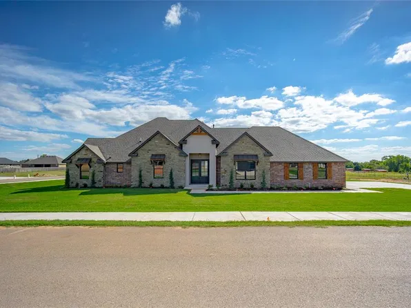 140 W Lynn Court Dr, Mustang, OK 73064