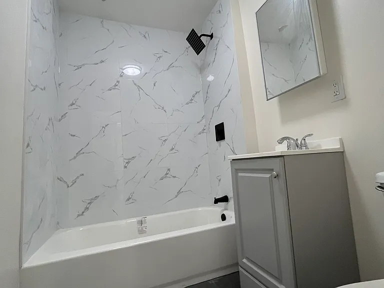 204 Duncan Ave #1 — Photo 3