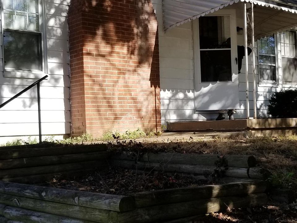 1st image of 246 Saint Louis Ave