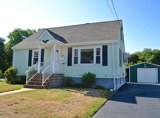 111 Howland Rd, Fairhaven, MA 02719