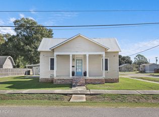 511 3rd St, Rayne, LA 70578