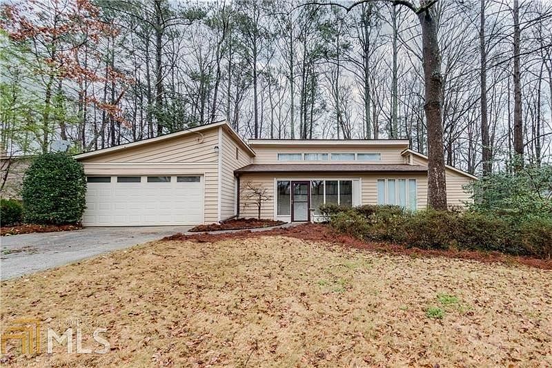 1st image of 2988 Christophers Ct