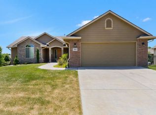 2043 E Brookstone St Derby KS 67037 Zillow