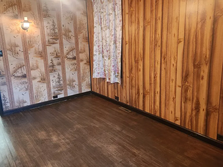 317 E Weidman St — Photo 24