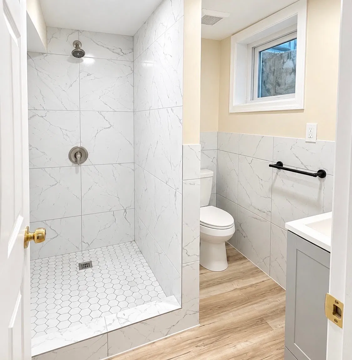 2 bed, 1100 sqft, $2,150 — Photo 3