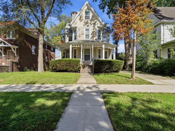 1407 W Barker Ave, Peoria, IL 61606