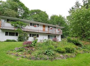 18916 SE May Valley Rd, Issaquah, WA 98027