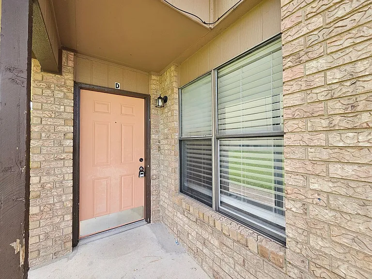 1815 Cedarhill Dr #A-D — Photo 3