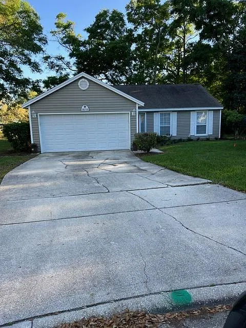 3 bed, 1375 sqft, $2,225 — Photo 2