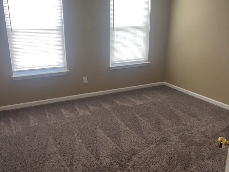 410 Westcot Ct — Photo 3