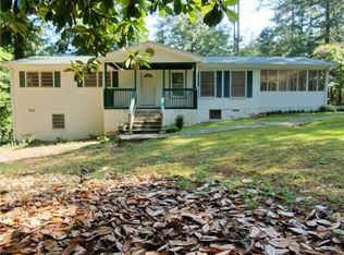 108 N Circle Dr, Ellenwood, GA 30294