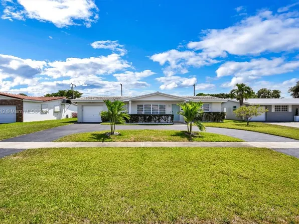 614 S Crescent Dr, Hollywood, FL 33021