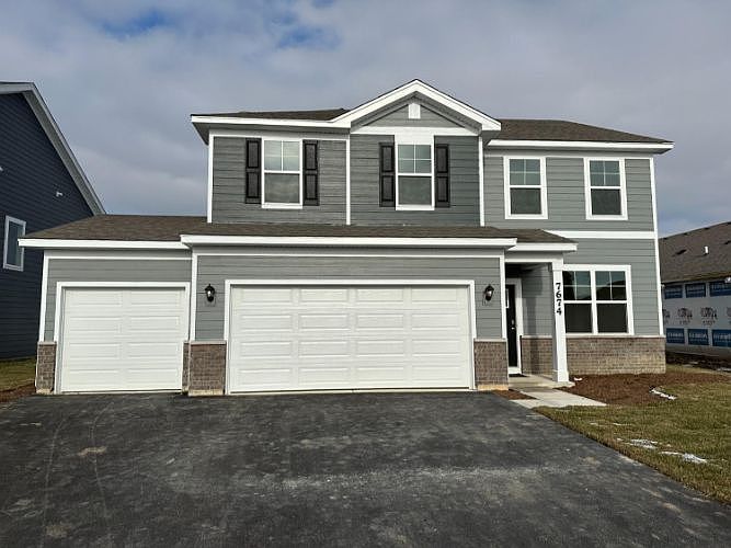1st image of 7674 W 105th St