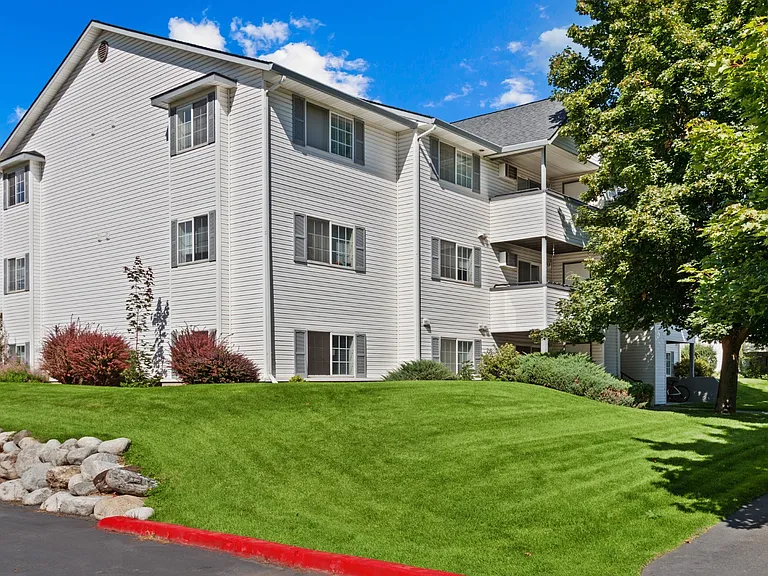Farr Court — Photo 18