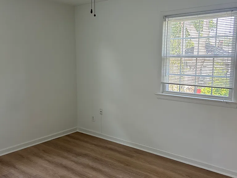 716 N Jackson St #2 — Photo 9