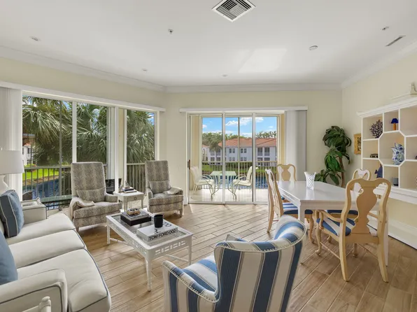 500 L Ambiance Cir #202, Naples, FL 34108