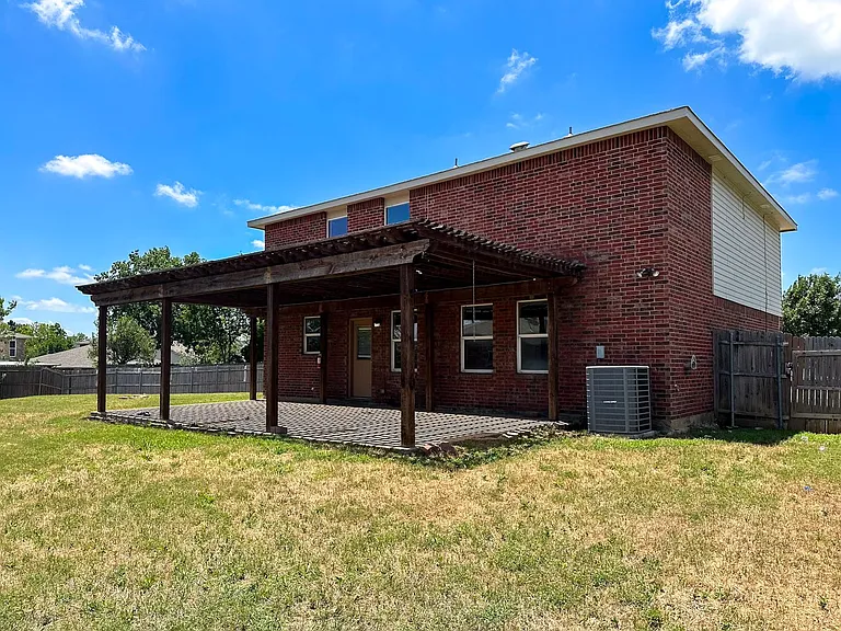 5049 Mosaic Dr — Photo 31