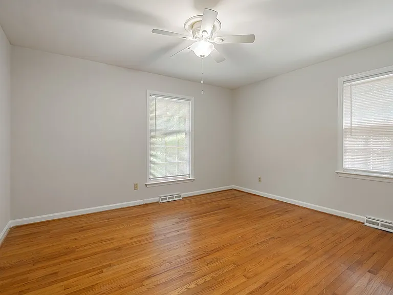 705 Shady Lawn Rd — Photo 12